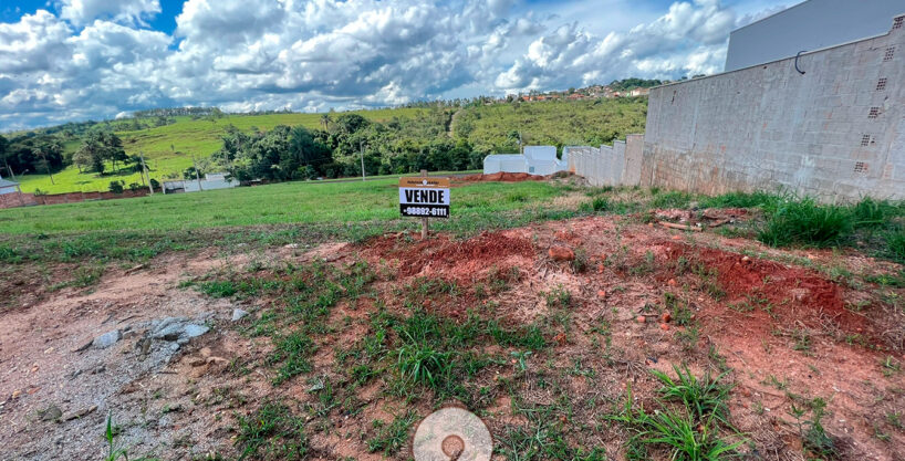 Terreno à venda no Villagio 2, em Araxá